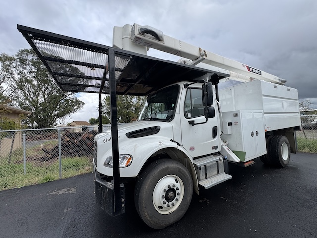 2026 Freightliner Bucket Trucks Stk # 8200